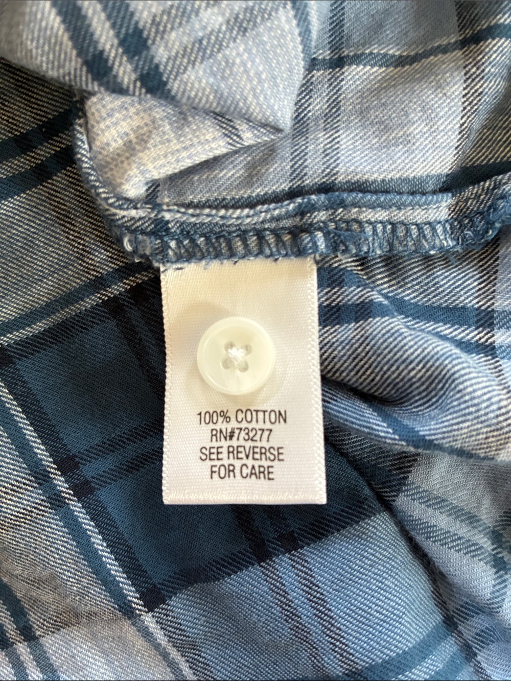 Croft & Barrow women’s 1X Navy and Light Blue Plaid Button-Down Shirt - Picture 7 of 8